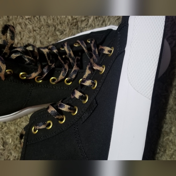 Women's DC high tops sz 9 NEW - Picture 8 of 8